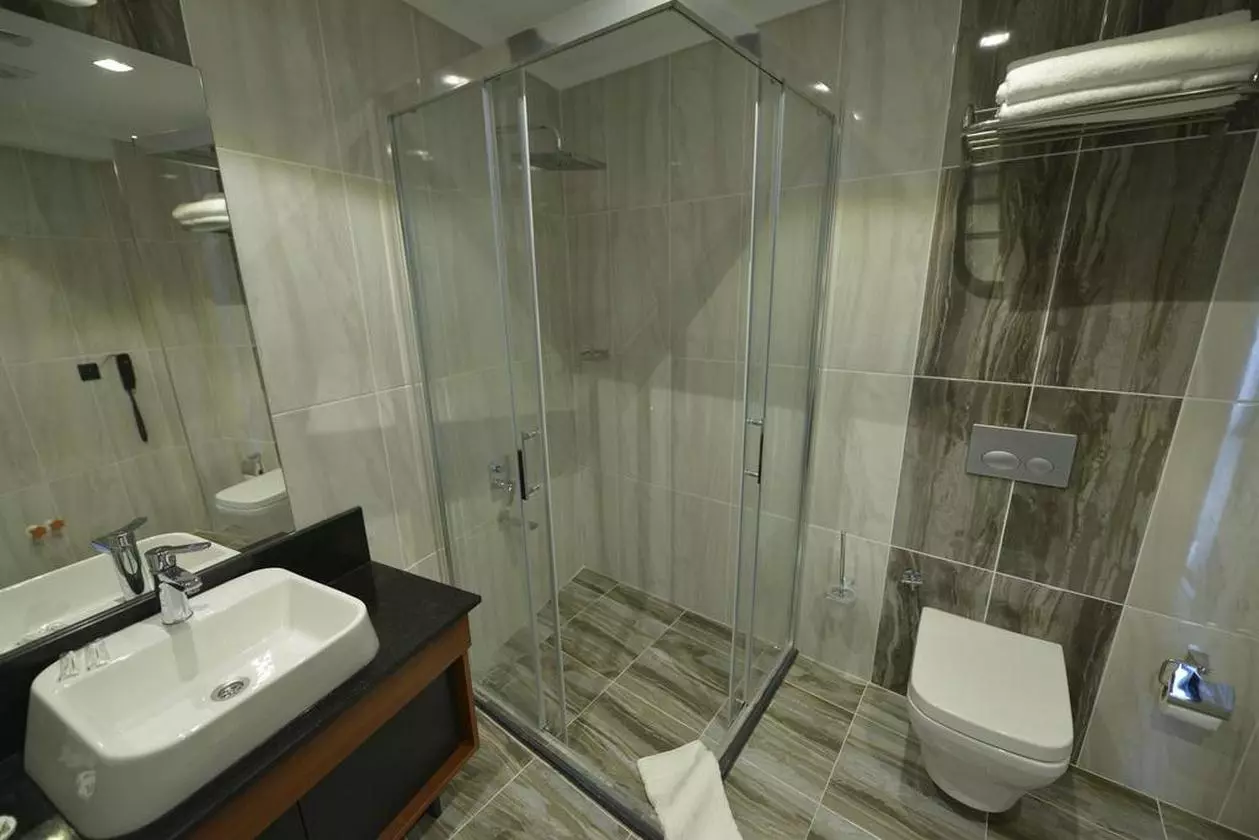 GRANDVAVES_SHABAVIZPARVAZ (10).jpg